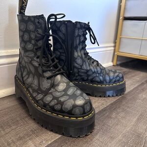JADON BOOT LEOPARD PRINT PLATFORMS